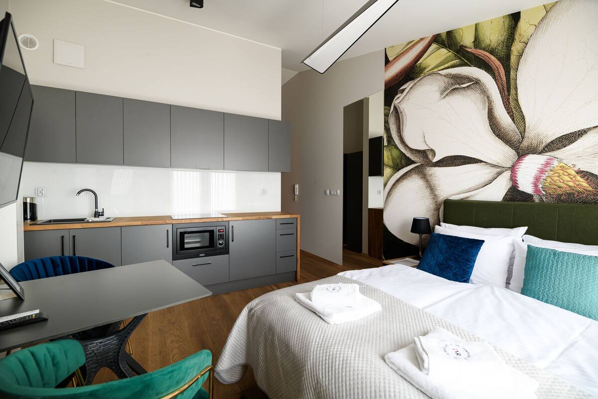 Premium bedding, pillowtop beds, blackout drapes, soundproofing