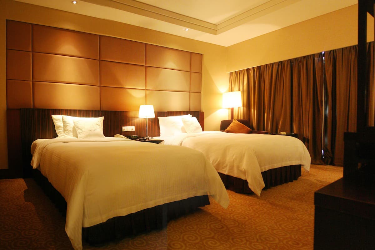Minibar, in-room safe, desk, blackout drapes