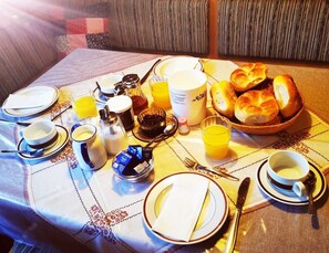 Dining - Double room 2 incl. extended breakfast (room no. 3) - Weindlhof (Waidring)