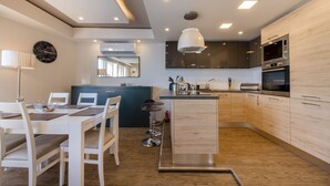 อพาร์ทเมนท์ (1 Bedroom) | ครัวส่วนตัว