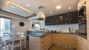 อพาร์ทเมนท์ (1 Bedroom) | ครัวส่วนตัว