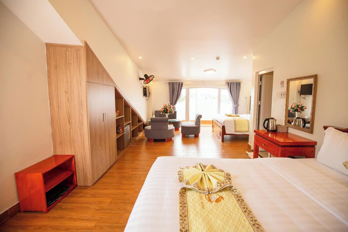Luxury Quadruple Room, Hot Tub