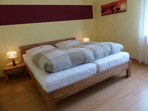1 bedroom, iron/ironing board, free WiFi, wheelchair access - Holiday house with large garden, terrace, near the beach, pets welcome (Westerdeichstrich)