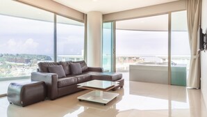 2 Bedroom Superior Jacuzzi | Living area - Veloche Group (Karon)