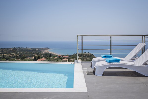 Piscina a l'aire lliure