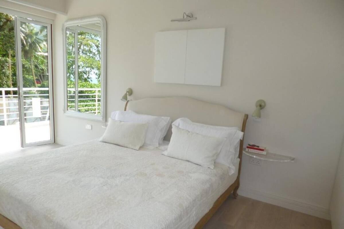 Luxury Villa, Ocean View | In-room safe, desk, laptop workspace, soundproofing