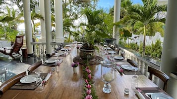 Breakfast, lunch served; local and international cuisine, beach views