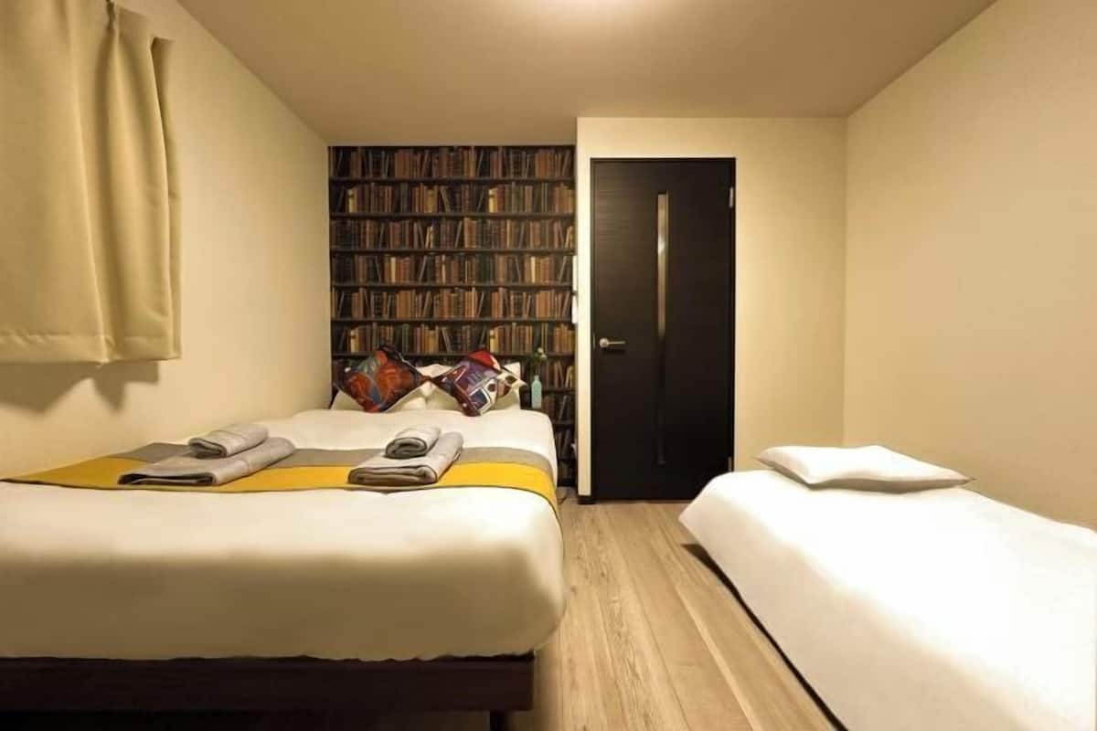 Desk, iron/ironing board, free WiFi, bed sheets