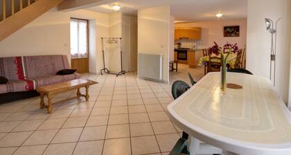 Gßte 3 chambres avec jardin, toutes charges incluses, animaux acceptés, randonnée à proximité