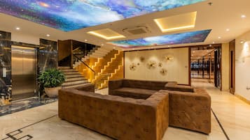 Sala de estar en el lobby