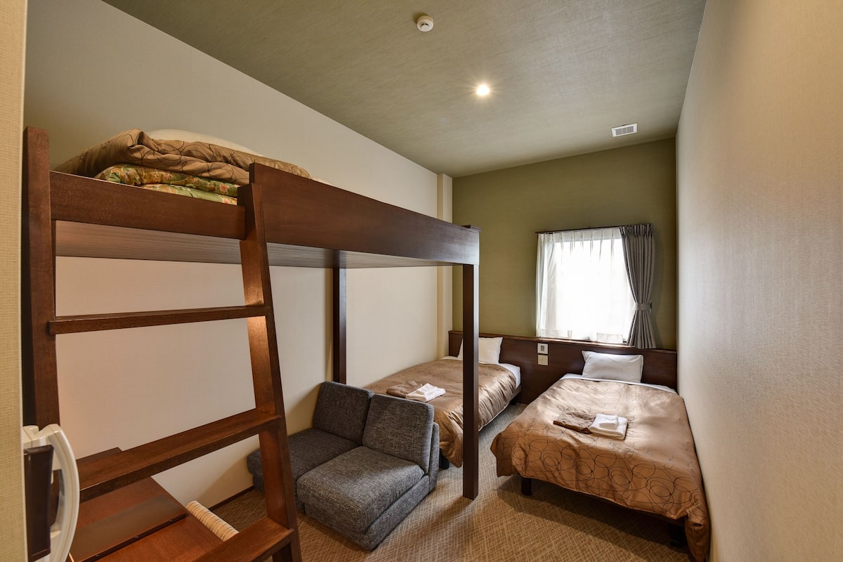 Habitación Confort con 2 camas individuales (2nd Floor) | Wifi gratis