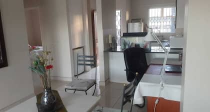 Appartement entier @Menlyn Place, Ă Menlyn Maine