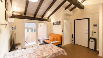 Leilighet, 1 soverom | Spiseområde på rommet