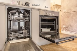 Apartment, 1 Schlafzimmer | Eigene Küche | Großer Kühlschrank, Ofen, Herdplatte, Espressomaschine