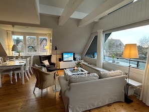 Tv, pejs, dvd-afspiller
