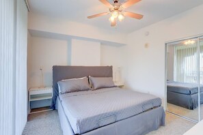 Iron/ironing board, free WiFi, bed sheets