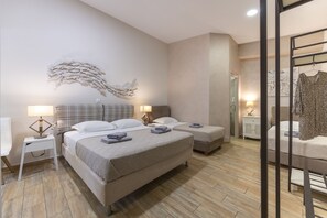 Egyptian cotton sheets, premium bedding, down duvets - Comfort Stay Athens Airport Hotel - FREE shuttle from and to the airport (Spata-Artemida)
