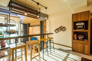 Daily local cuisine breakfast (TWD 70 per person) - Milk Homestay (Wujie)