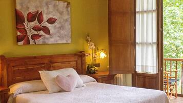 5 bedrooms, soundproofing, bed sheets