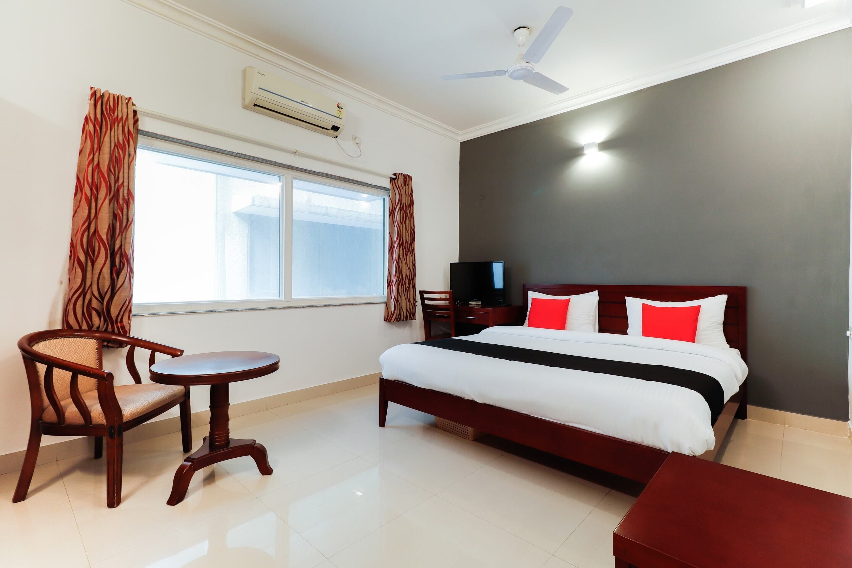 Standard Double Room | Soundproofing, free WiFi