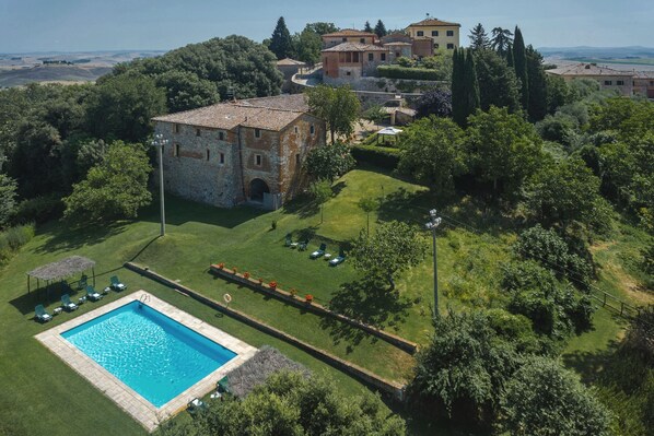 Aerial view - Villa e Fattoria di Radi (Monteroni d'Arbia)