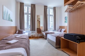 舒適三人房, 獨立浴室 | 床單