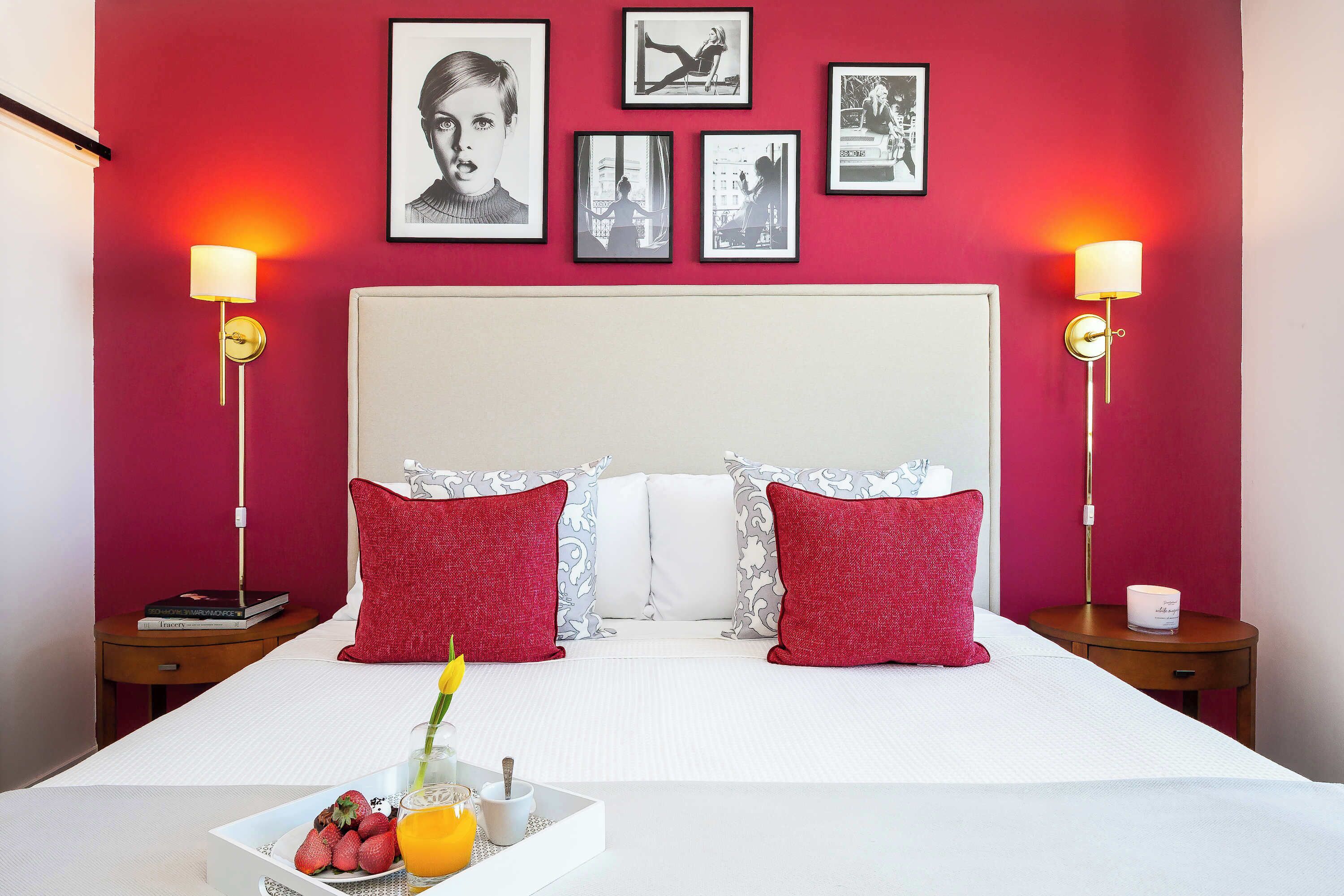 Bügeleisen/Bügelbrett, Reisekinderbett, WLAN, Bettwäsche