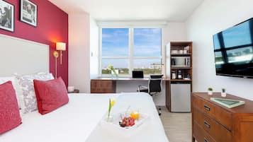 Bügeleisen/Bügelbrett, Reisekinderbett, WLAN, Bettwäsche