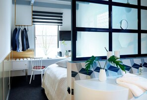 Quarto casal básico | Quartos à prova de som, camas extras/dobráveis (sobretaxa)