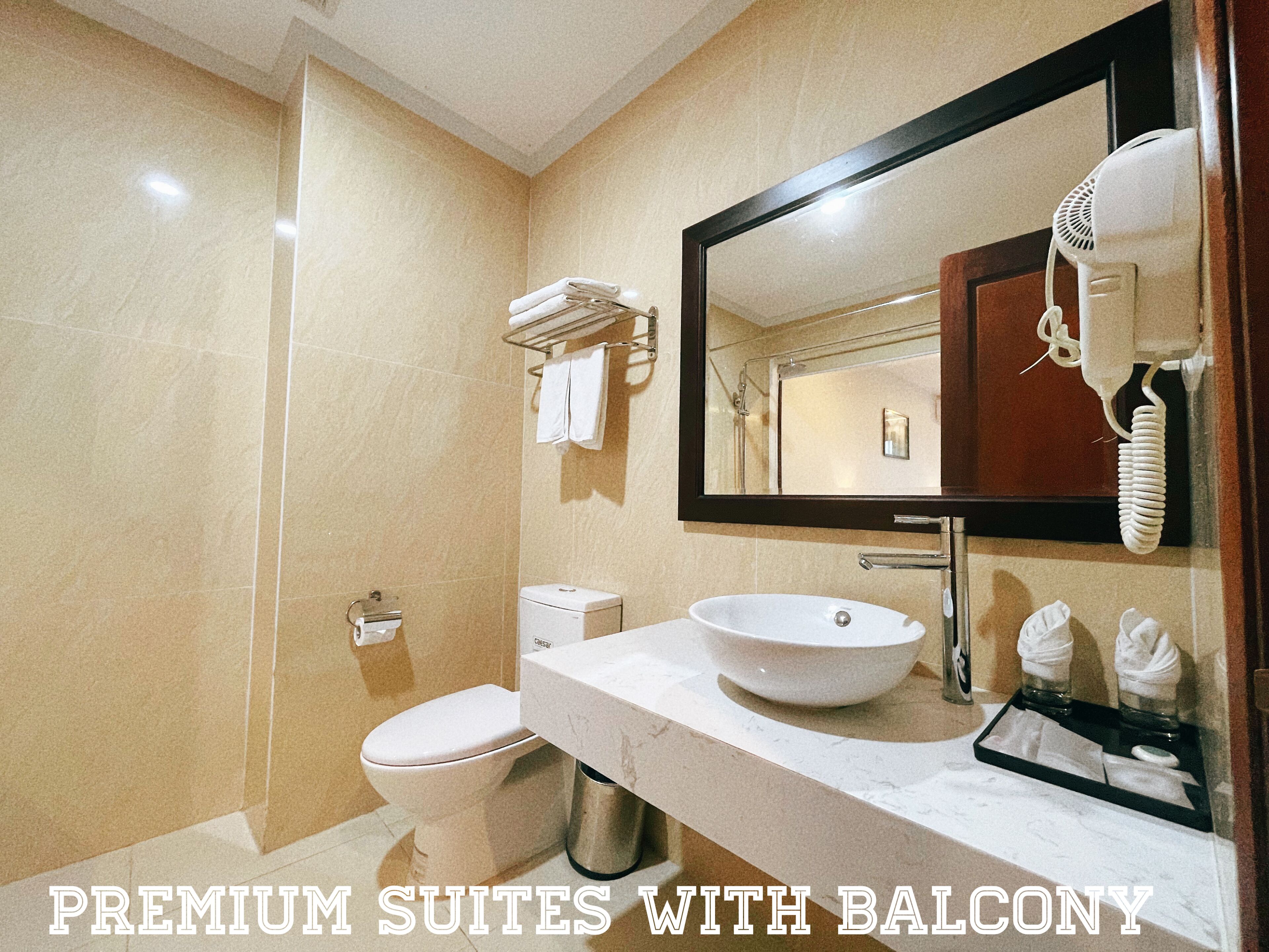 family suite, balcony | bathroom | free toiletries, hair dryer, bathrobes, slippers