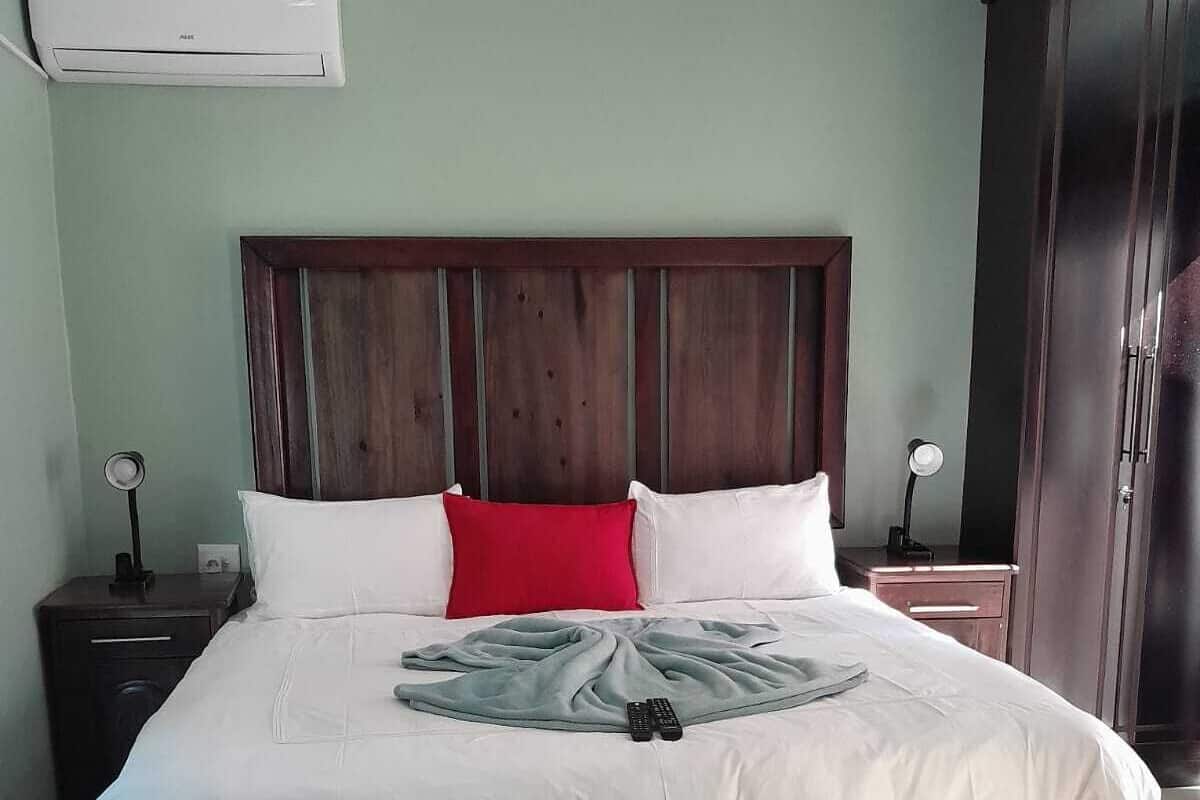 Executive Double Room | Coffee and/or coffee maker