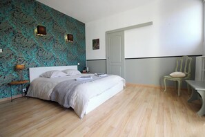 Family Suite | Individually decorated, individually furnished, iron/ironing board - Le Relais De La Tour (Termes-d'Armagnac)