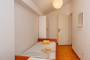 Comfort-Apartment | 1 Schlafzimmer, Zimmersafe, individuell dekoriert