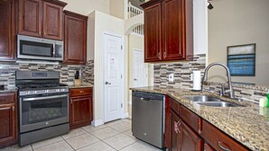 Unclassified image, 2 of 31, button - Vhc7814ha - Formosa Gardens - 6 Bed 4 Baths Villa (Kissimmee)