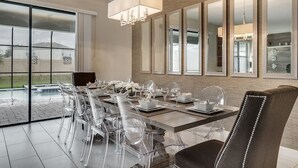 Villa Familiale, plusieurs chambres, côté jardin