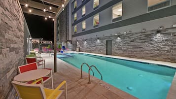 Udendørs pool