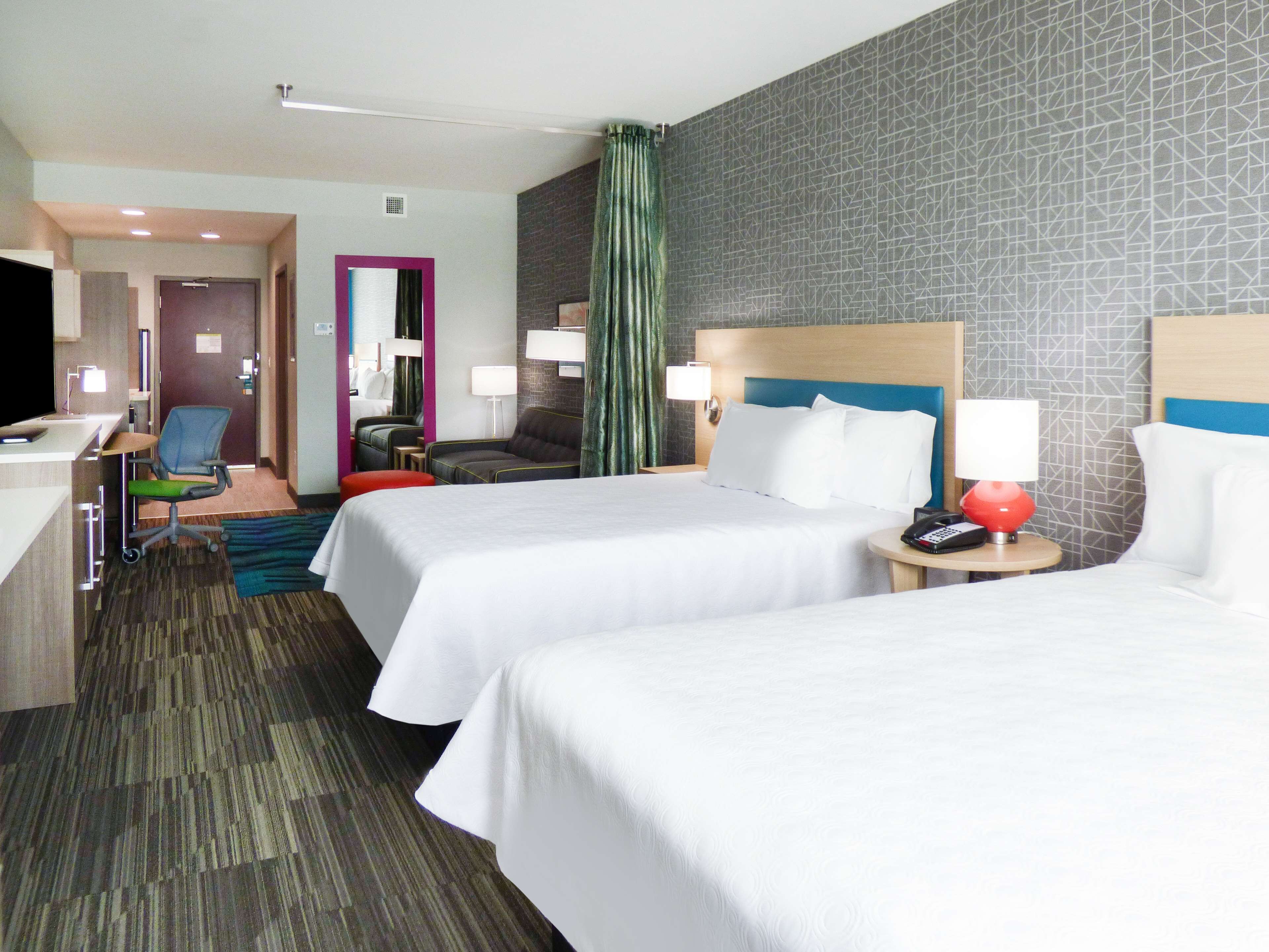 55-inch flat-screen tv with digital channels, tv