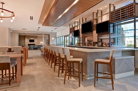 Hilton Garden Inn Destin Miramar Beach - Image 10