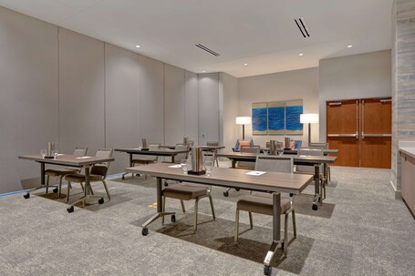 Hilton Garden Inn Destin Miramar Beach - Image 49