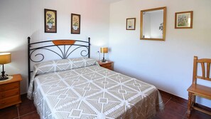 2 bedrooms, iron/ironing board, free WiFi, bed sheets - Casa Carrerilla (Frigiliana)