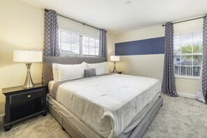 Family Townhome, Garden Area | 5 bedrooms, individually decorated, individually furnished