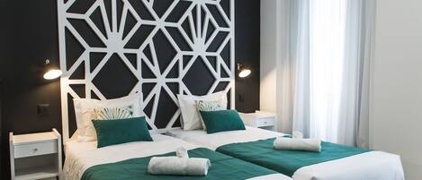 Zweibettzimmer | Zimmersafe, schallisolierte Zimmer, kostenloses WLAN