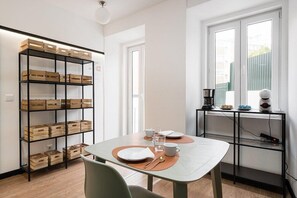 Dining - The Twenties Rooms & Suites (Lisbon)