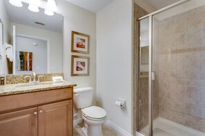 Family Townhome, Garden Area | Bathroom