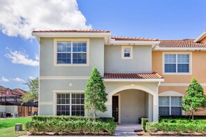 Family Townhome, Garden Area | Exterior