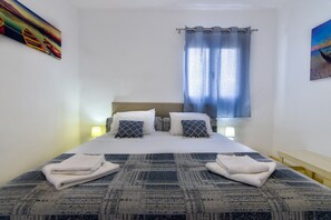 2 bedrooms, in-room safe, iron/ironing board, free WiFi