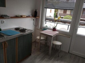 Fridge, stovetop, toaster