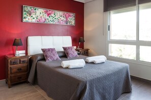 11 bedrooms, iron/ironing board, Internet