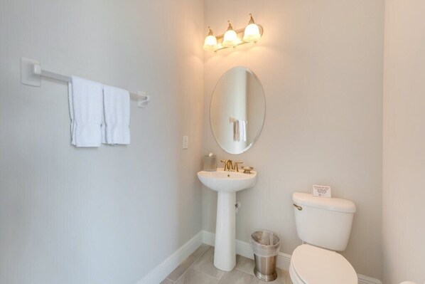 Family Villa, Multiple Bedrooms, Garden Area | Bathroom