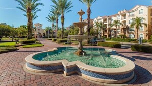 Outdoor pool - Mm7842ha - Vista Cay Resort - 3 Bed 3.5 Baths Villa (Orlando)